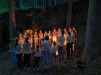Děvčata z 37. oddílu objevovala na táboře Narnii